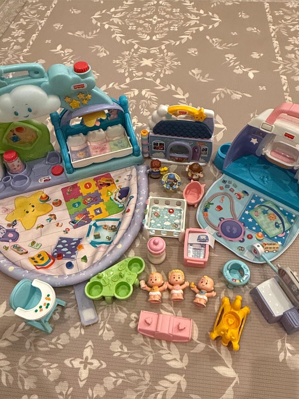 Fisher-Price Little People 1-2-3 Babies Playdate Musical &  Cuddle & Play Sets